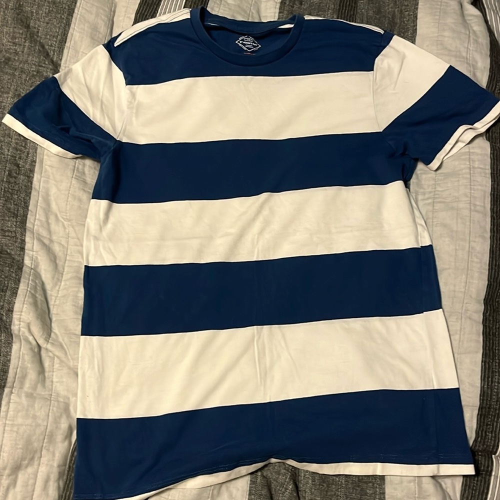 blue and white striped t shirt